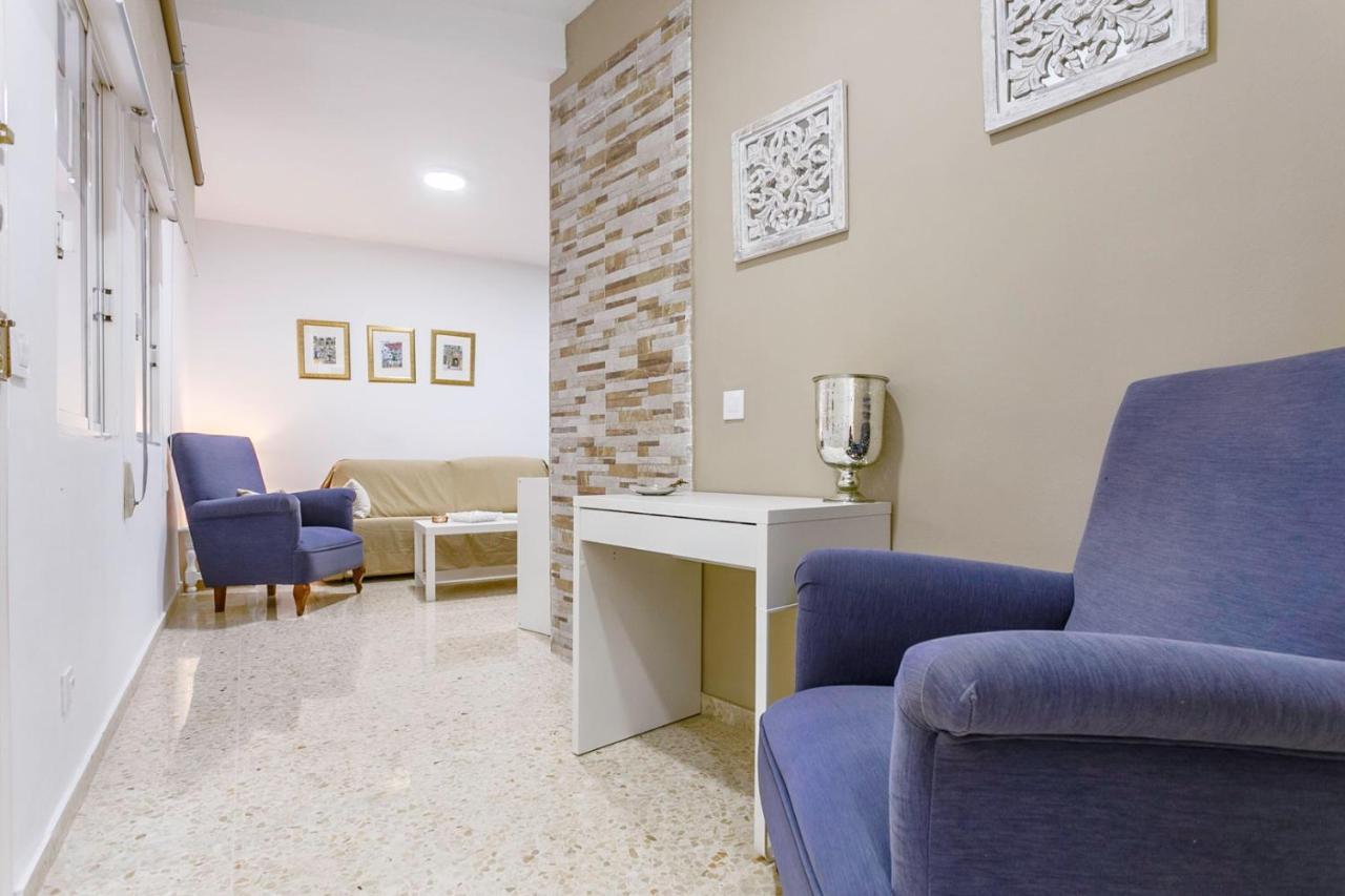 Apartamentos Sta Maria La Blanca เซบีญา ภายนอก รูปภาพ