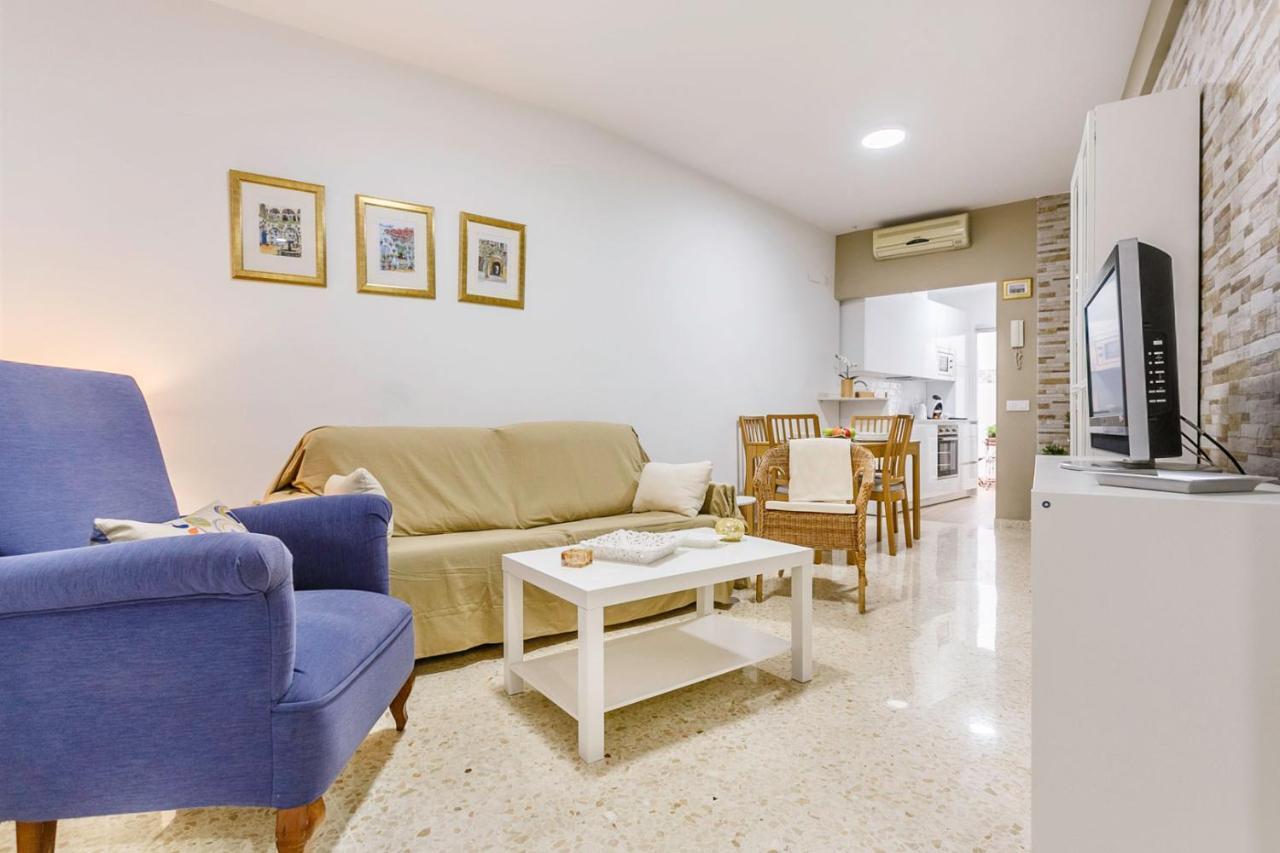 Apartamentos Sta Maria La Blanca เซบีญา ภายนอก รูปภาพ